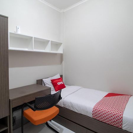 Oyo 3253 Sofia Residence Telukjambe Eksteriør bilde