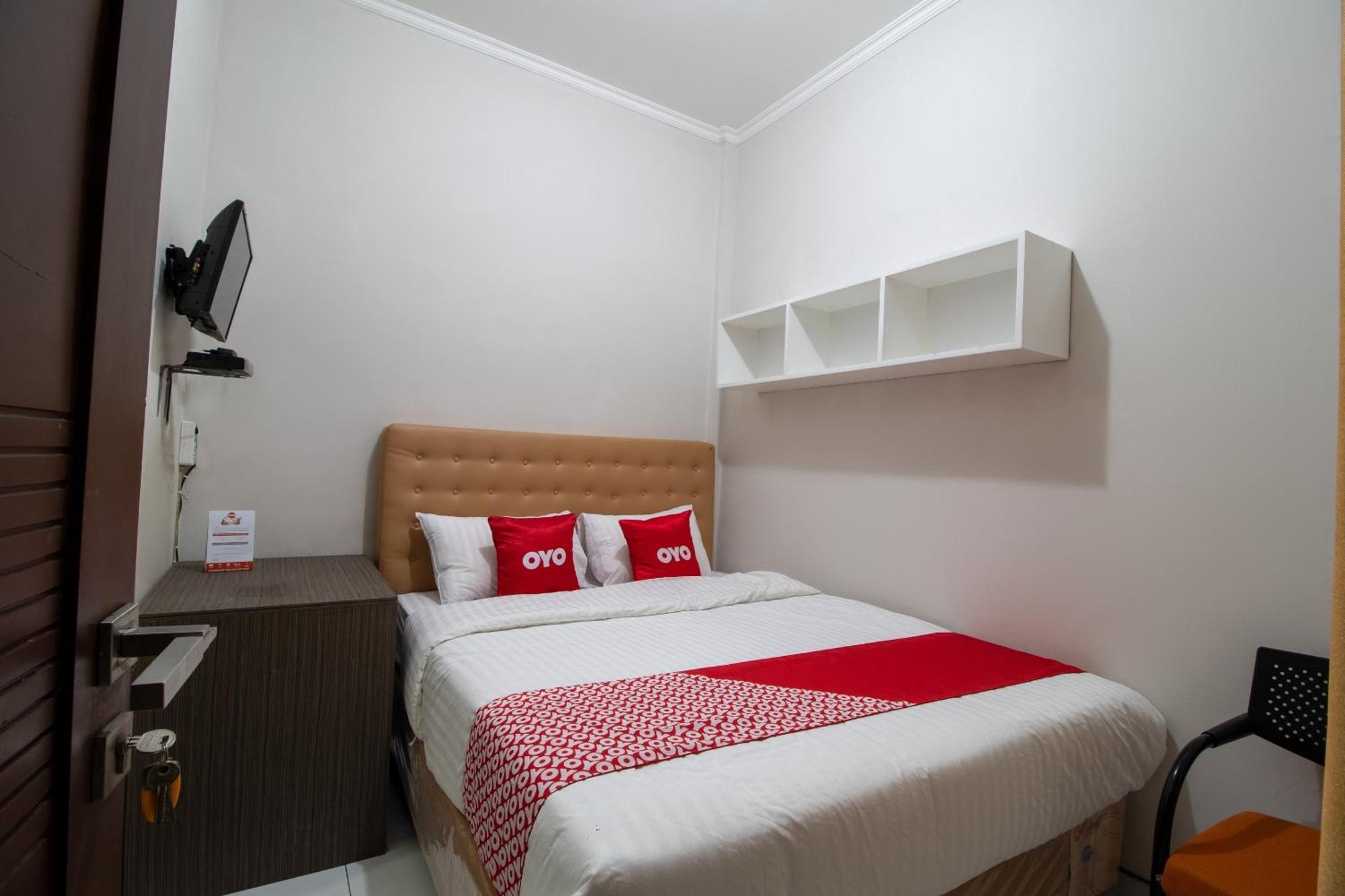 Oyo 3253 Sofia Residence Telukjambe Eksteriør bilde