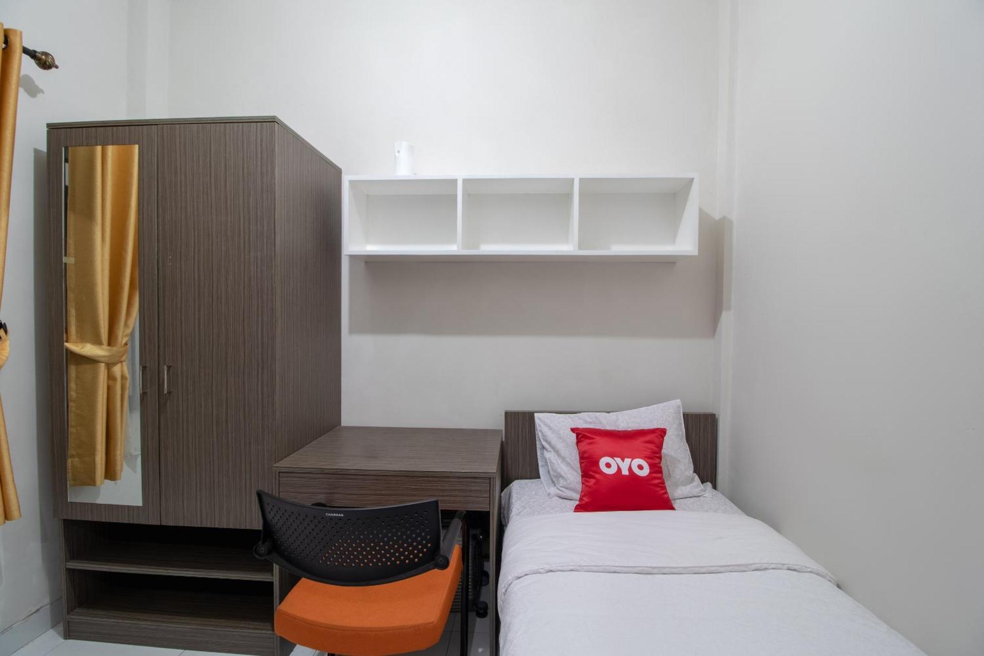 Oyo 3253 Sofia Residence Telukjambe Eksteriør bilde